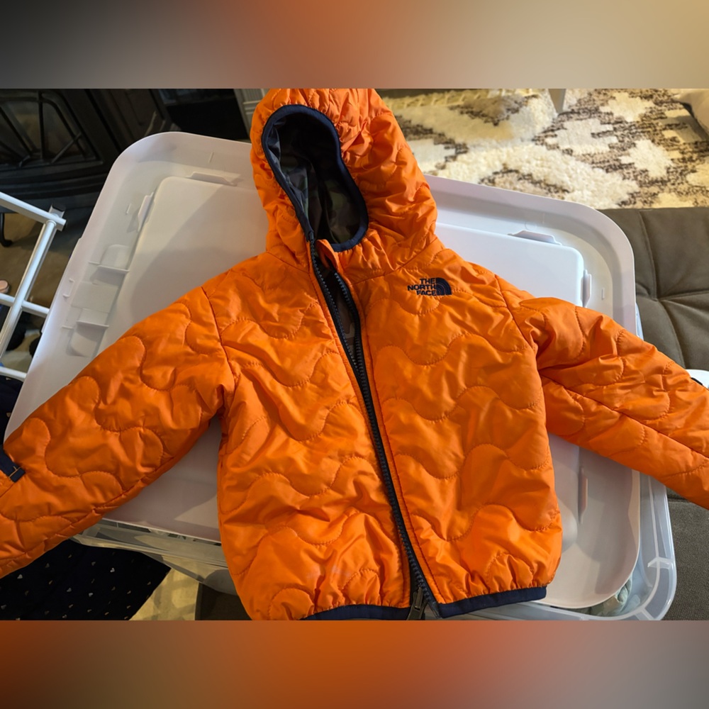 Toddler The North Face reversible puffer jacket